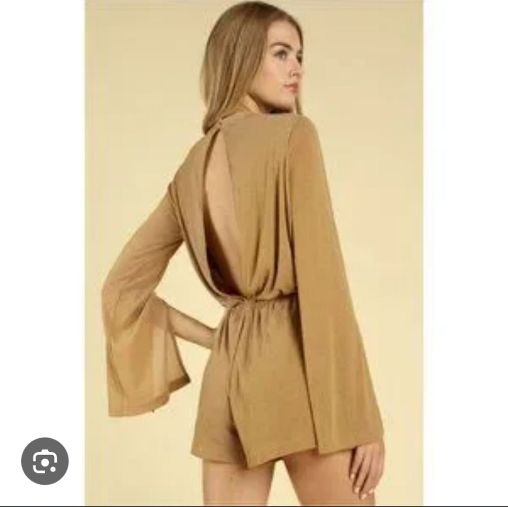 NWOT Honey Belle Gold Shimmer Romper Size Small